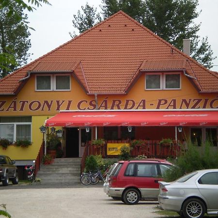 Zatonyi Csarda Panzio Dunasziget Exterior photo