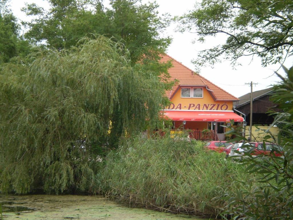 Zatonyi Csarda Panzio Dunasziget Exterior photo