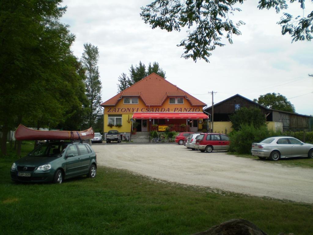 Zatonyi Csarda Panzio Dunasziget Exterior photo
